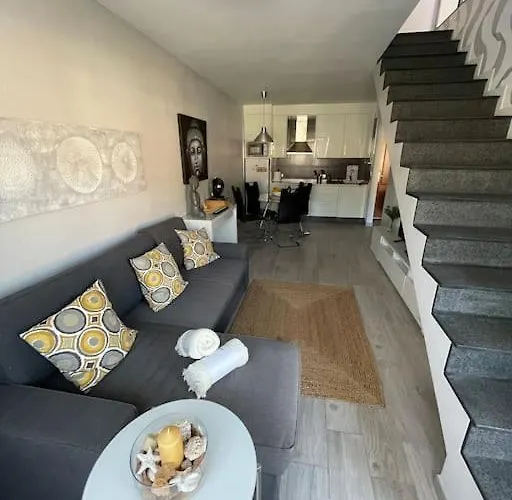 Duplex Con Piscina Cerca Del Mar * 圭马尔港